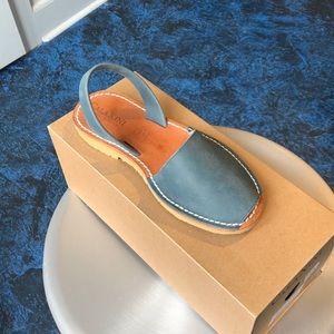 Calaxini blue slingback sandal-NWT-Multiple sizes